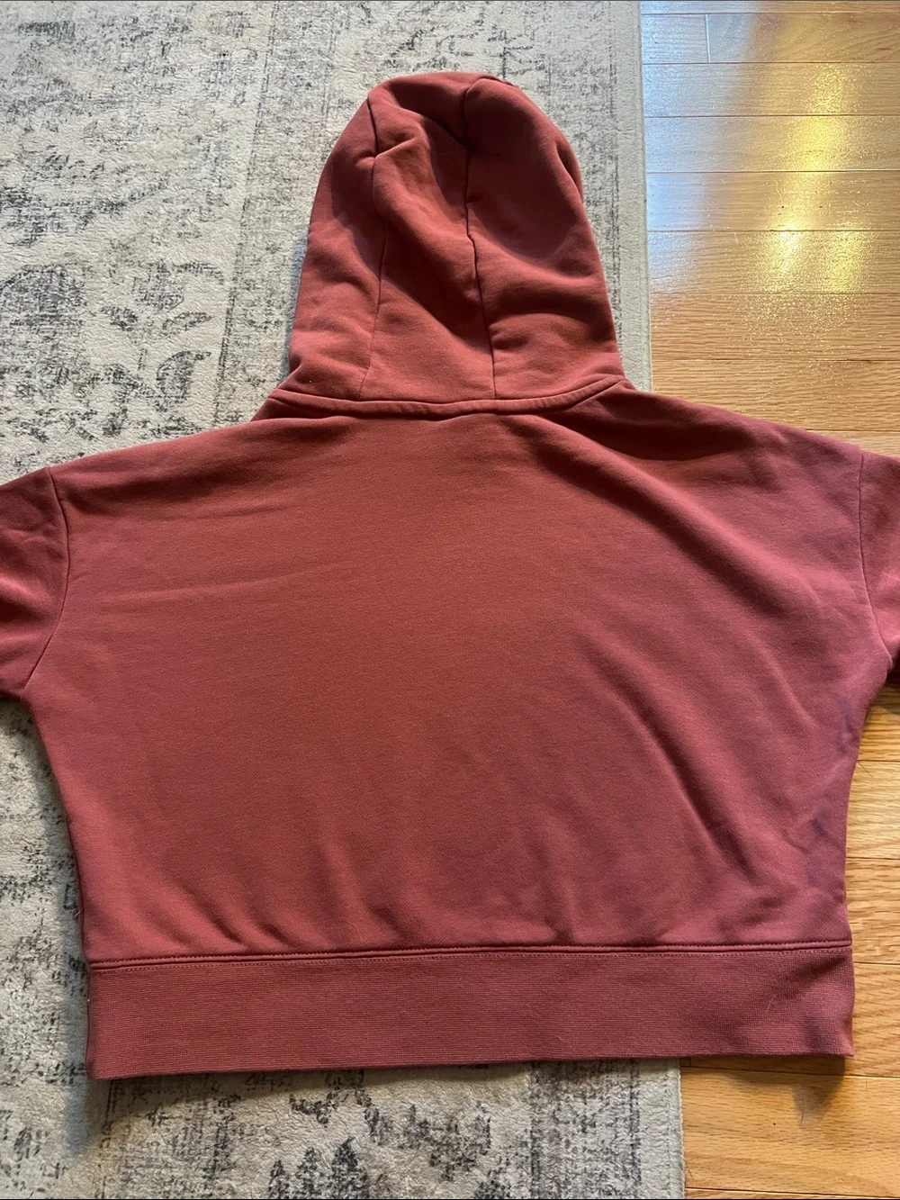 Nike Sportswear Club Cropped Hoodie – Youth XL